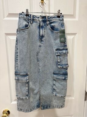 wild fable Light Wash Denim Cargo Skirt